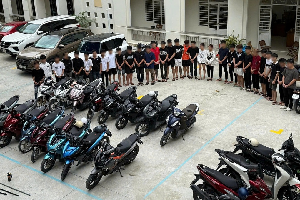 Công an Đà Nẵng quyết liệt xử lý nhiều nhóm thanh thiếu niên “hổ báo” - 1 Công an Đà Nẵng quyết liệt xử lý nhiều nhóm thanh thiếu niên “hổ báo” - 1