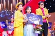 Phạm Cao Minh Châu giành giải "Biên tập viên tài năng" tại cuộc thi MC nhí