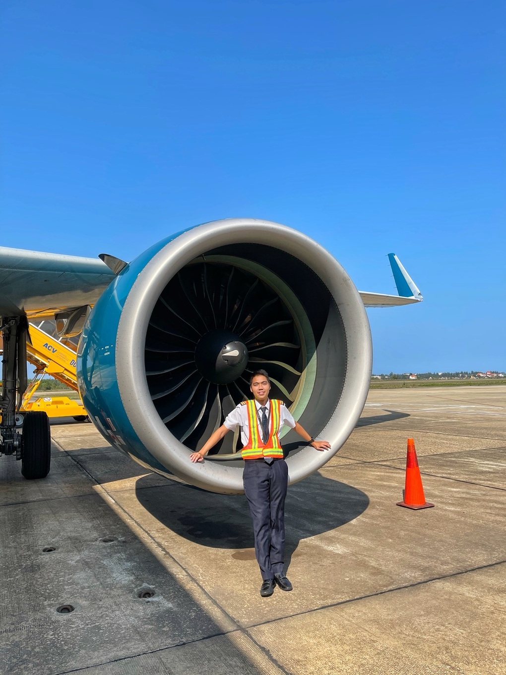 Hạnh phúc sau những cánh bay không nghỉ - 5 Hạnh phúc sau những cánh bay không nghỉ - 5