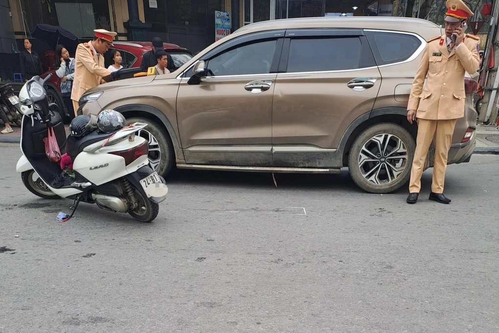Vụ mở cửa xe làm chết người: Có bị xử lý hình sự ? - 2 Vụ mở cửa xe làm chết người: Có bị xử lý hình sự ? - 2