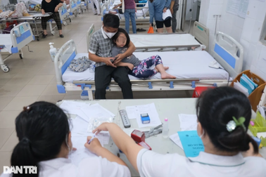 Lại nói về "lương y… như tháng trước"