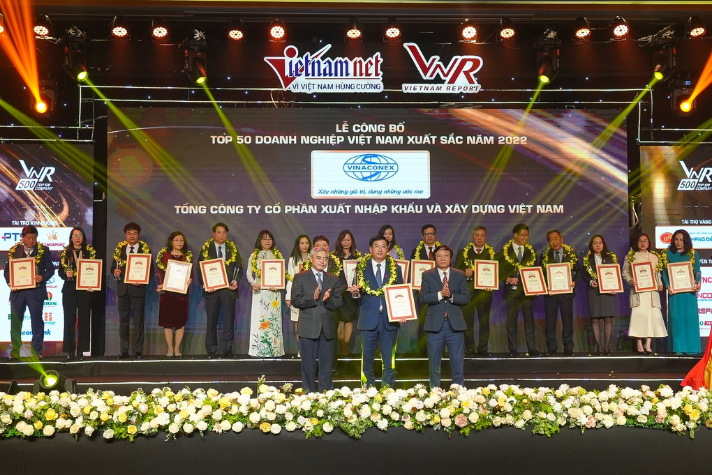 Vinaconex vào top 50 Doanh nghiệp xuất sắc nhất Việt Nam năm 2022 - 1 Vinaconex vào top 50 Doanh nghiệp xuất sắc nhất Việt Nam năm 2022 - 1
