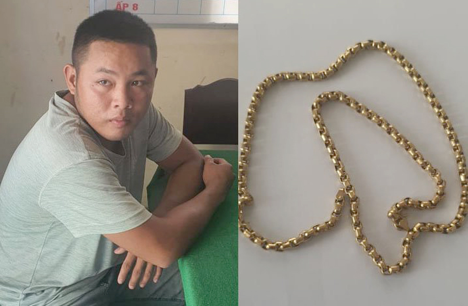 Hai tên cướp quăng xe bỏ chạy khi bị người dân truy đuổi - 1