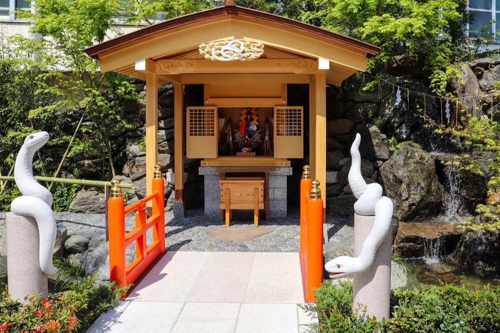 4 ngôi đền thờ rắn linh thiêng ở Nhật Bản nên ghé thăm dịp năm mới - 5 4 ngôi đền thờ rắn linh thiêng ở Nhật Bản nên ghé thăm dịp năm mới - 5