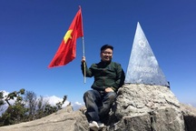 Chàng trai xương thủy tinh, chinh phục 4 cực đất nước… bằng đầu gối