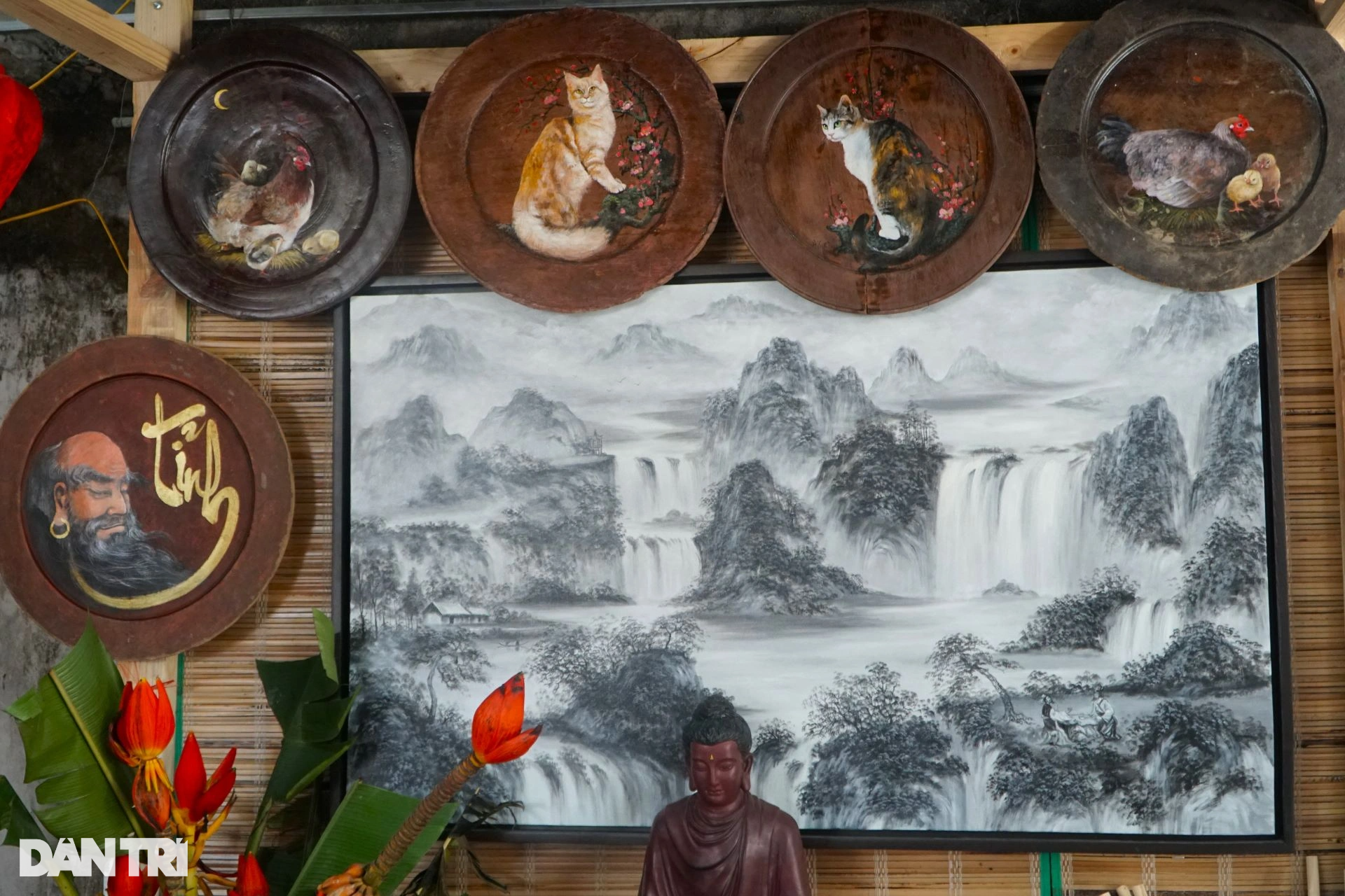 Chàng họa sĩ biến hình mâm gỗ cũ thành tác phẩm nghệ thuật độc đáo - 12 Chàng họa sĩ biến hình mâm gỗ cũ thành tác phẩm nghệ thuật độc đáo - 12