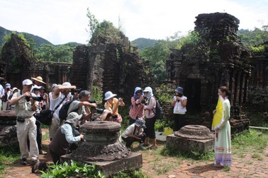 Hoãn tăng giá vé dịch vụ tham quan Thánh địa Mỹ Sơn