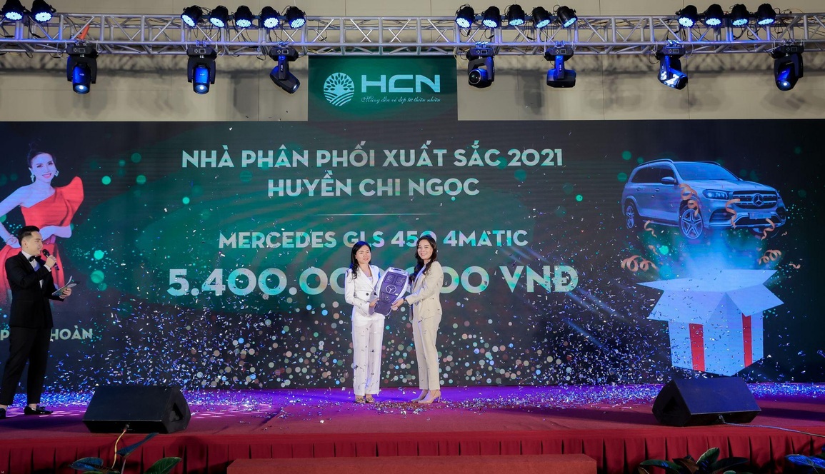Sự kiện ra mắt Yến sào thượng hạng Hogi với sự góp mặt của dàn sao nổi tiếng - 3 Sự kiện ra mắt Yến sào thượng hạng Hogi với sự góp mặt của dàn sao nổi tiếng - 3