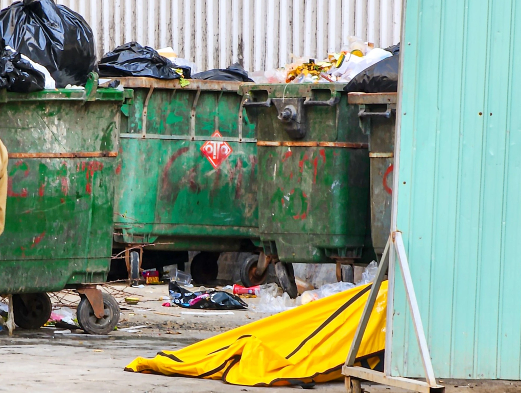 Phát hiện thi thể chưa rõ lai lịch cạnh điểm tập kết rác ở Đà Nẵng - 1 Phát hiện thi thể chưa rõ lai lịch cạnh điểm tập kết rác ở Đà Nẵng - 1