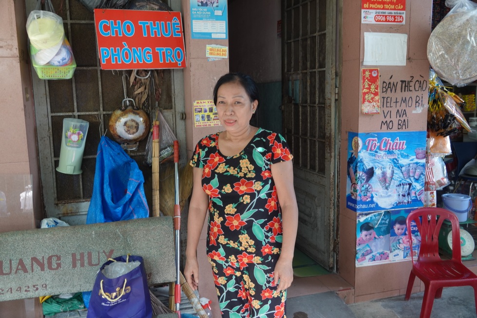 Công nhân bỏ phố về quê, chủ trọ khóc ròng, tiểu thương cũng sạt nghiệp - 5 Công nhân bỏ phố về quê, chủ trọ khóc ròng, tiểu thương cũng sạt nghiệp - 5