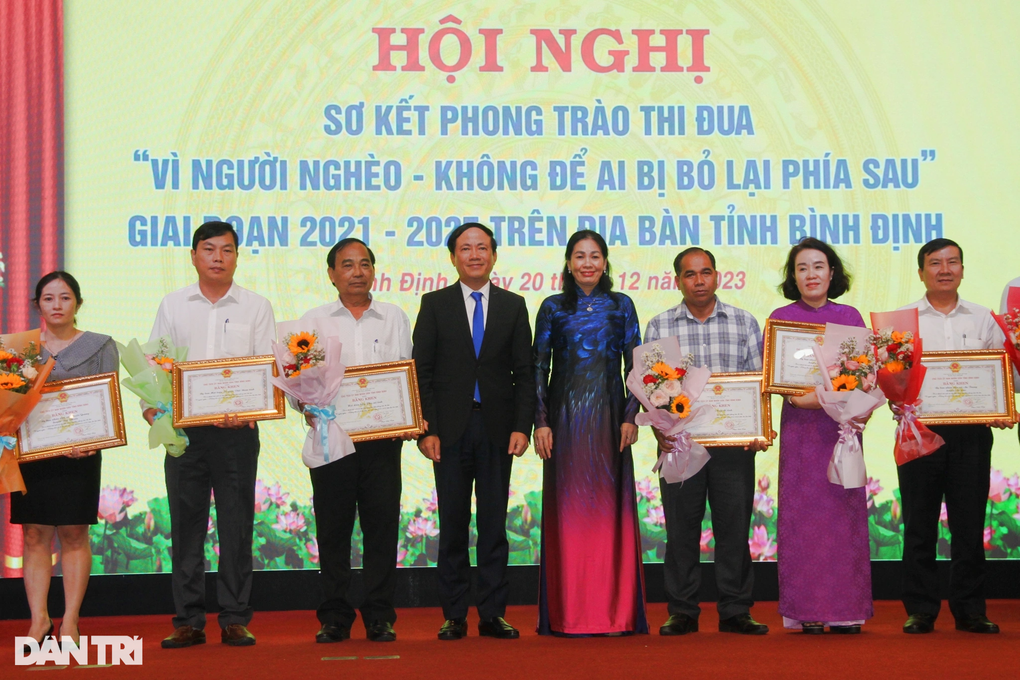 Nhiều hộ dân thoát nghèo vươn lên thành triệu phú ở Bình Định - 2 Nhiều hộ dân thoát nghèo vươn lên thành triệu phú ở Bình Định - 2