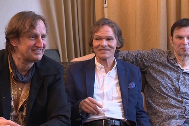 JOY - VIETNAMESE GIRLS