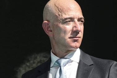 Bezos sẽ trở thành tỷ phú nghìn tỷ USD đầu tiên của thế giới vào năm 2026?