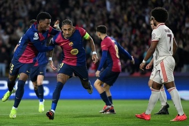 Barcelona phục hận Bayern Munich bằng chiến thắng tưng bừng 4-1