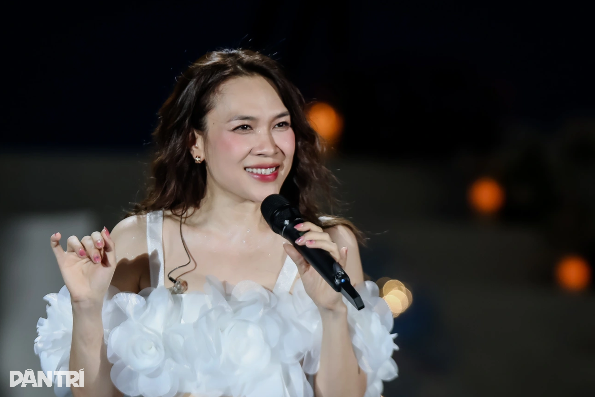 Mỹ Tâm: Thời mới đi hát tôi chỉ có 1 fan, giờ là hàng chục ngàn người - 9 Mỹ Tâm: Thời mới đi hát tôi chỉ có 1 fan, giờ là hàng chục ngàn người - 9