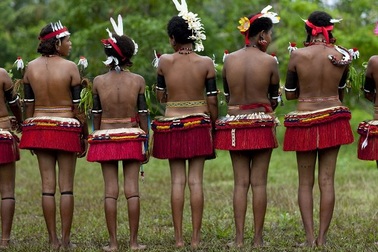 Khám phá bộ tộc khuyến khích nữ giới tự do làm “chuyện ấy”