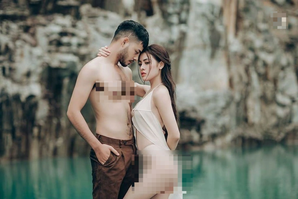 Mặc bikini, áo dài khoe vòng ba, du khách nhiều lần gây tranh cãi - 4 Mặc bikini, áo dài khoe vòng ba, du khách nhiều lần gây tranh cãi - 4