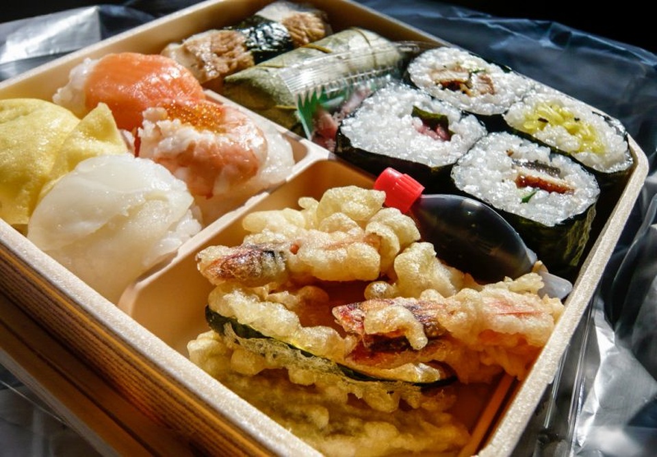 Ekiben: Bữa cơm nhà thân quen trên những chuyến tàu - 1 Ekiben: Bữa cơm nhà thân quen trên những chuyến tàu - 1