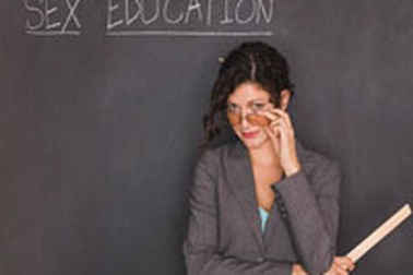 Trinh nữ “dạy sex”