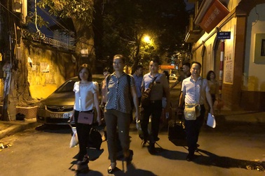 Giảng viên đại học rời Hà Nội từ 4h sáng lên đường làm nhiệm vụ thi