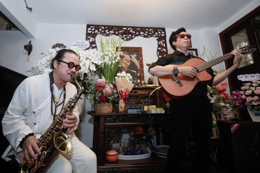 Trần Mạnh Tuấn xúc động trong ngày giỗ thứ 23 của nhạc sĩ Trịnh Công Sơn