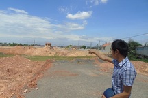 Quảng Bình: Dân tố thôn “ép” trích lại tiền đền bù để xây dựng nông thôn mới!