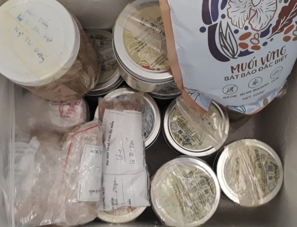 Vụ pate Minh Chay: Các địa phương ghi nhận nhiều người có biểu hiện ngộ độc - 1 Vụ pate Minh Chay: Các địa phương ghi nhận nhiều người có biểu hiện ngộ độc - 1