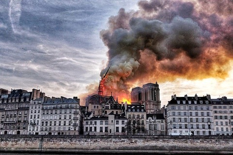 Vụ hỏa hoạn ở Nhà thờ Đức Bà Paris được báo động trước 23 phút