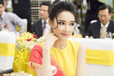 Nhã Phương đã vượt qua những scandal của Trường Giang như thế nào?