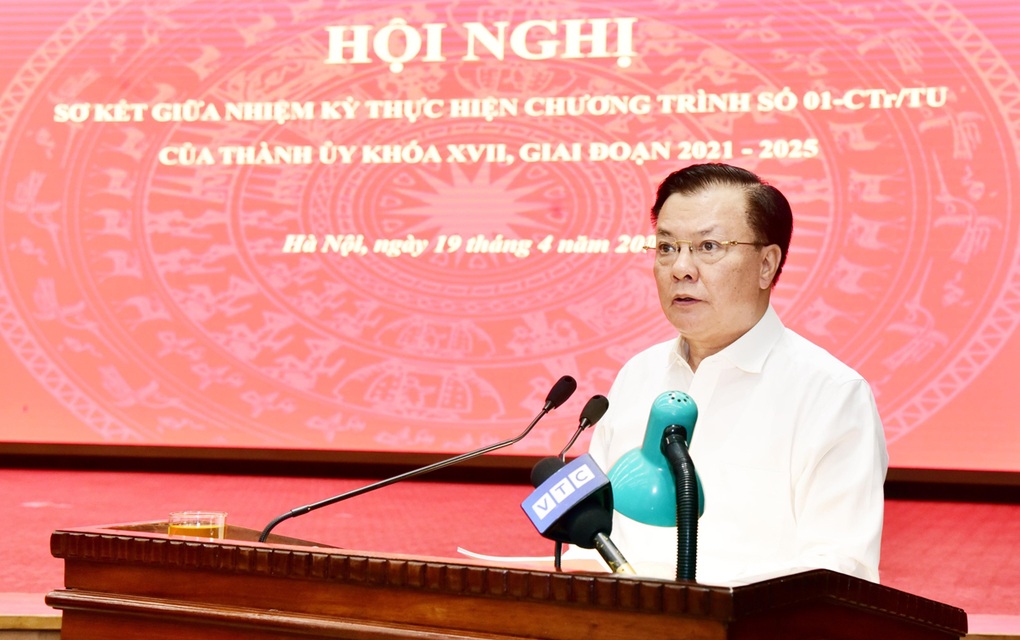 Bí thư Hà Nội: Vẫn tồn tại cán bộ ngại khổ, đùn đẩy trách nhiệm - 1 Bí thư Hà Nội: Vẫn tồn tại cán bộ ngại khổ, đùn đẩy trách nhiệm - 1
