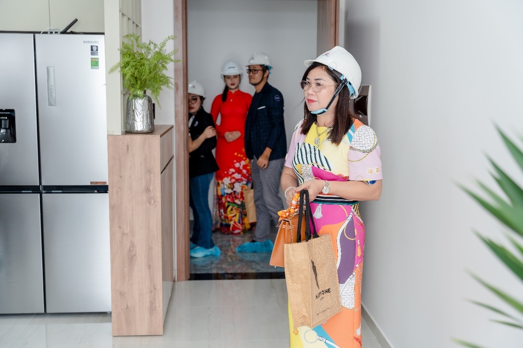 Toàn cảnh sự kiện cất nóc và ra mắt căn hộ thật Happy One Central - 7 Toàn cảnh sự kiện cất nóc và ra mắt căn hộ thật Happy One Central - 7