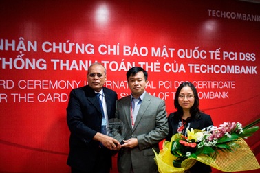 Ngân hàng Việt nhận chứng chỉ quốc tế về an toàn, bảo mật thẻ