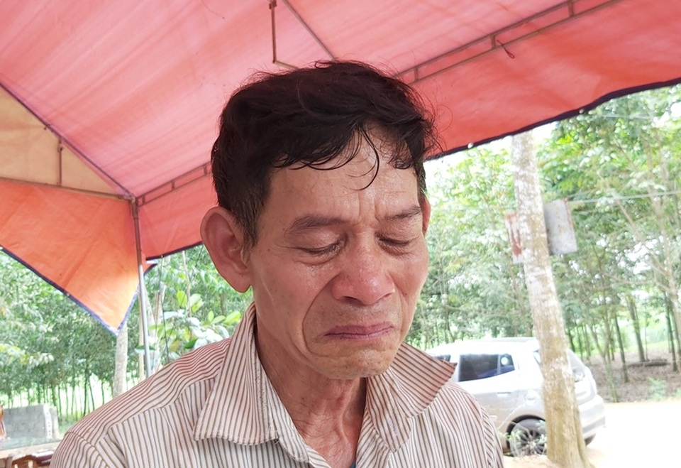 Đau nhói lòng cảnh bé gái 12 tuổi liền lúc mất đi cả mẹ và em - 5 Đau nhói lòng cảnh bé gái 12 tuổi liền lúc mất đi cả mẹ và em - 5