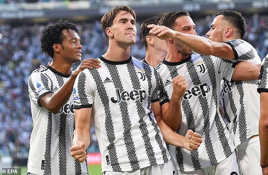 AS Roma của Mourinho quật cường giành điểm trước Juventus - 2 AS Roma của Mourinho quật cường giành điểm trước Juventus - 2