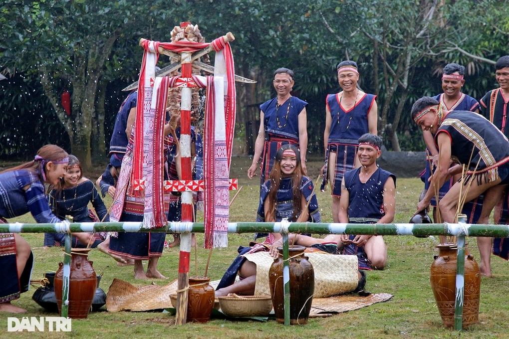Nhiều hoạt động ý nghĩa trong Tuần Đại đoàn kết các dân tộc - Di sản văn hóa Việt Nam - 1 Nhiều hoạt động ý nghĩa trong Tuần Đại đoàn kết các dân tộc - Di sản văn hóa Việt Nam - 1