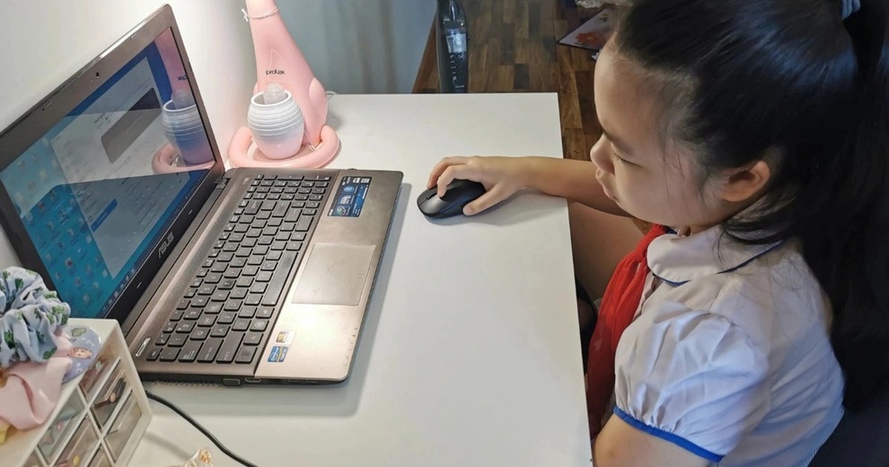 Học sinh tử vong vì điện thoại phát nổ khi học online: Trách nhiệm của ai? - 1 Học sinh tử vong vì điện thoại phát nổ khi học online: Trách nhiệm của ai? - 1