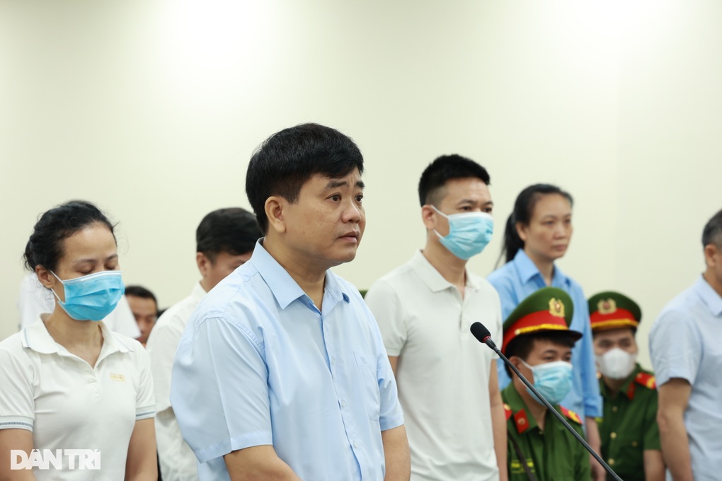 Ông Nguyễn Đức Chung bị đề nghị mức án 2-3 năm tù - 1 Ông Nguyễn Đức Chung bị đề nghị mức án 2-3 năm tù - 1