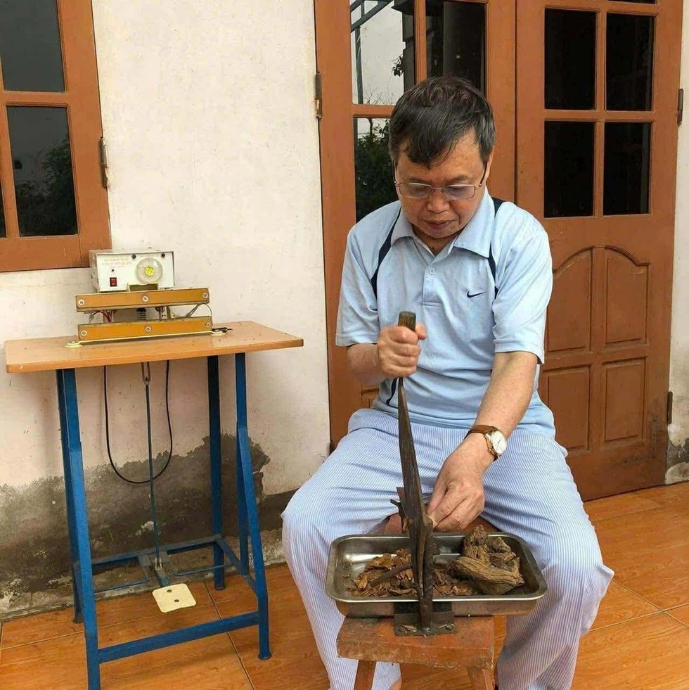 Nỗi lòng những ông lang “lách luật, khám chui” giữ nghề cứu người nhiều đời - 3