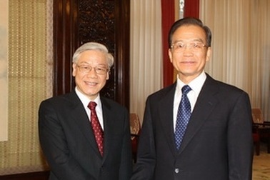 Tổng Bí thư hội kiến với Thủ tướng Ôn Gia Bảo