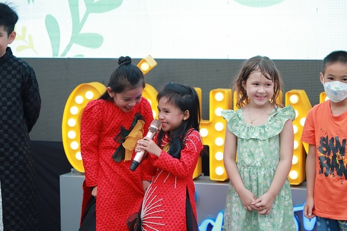 Niềm vui ngày 1/6 của các em nhỏ