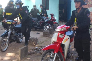 Triệt phá tụ điểm mua bán xe trộm cắp