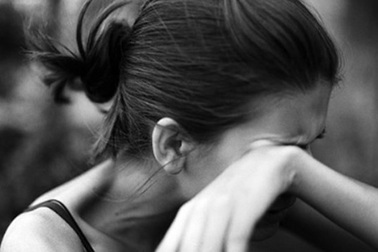 Cãi lại mẹ chồng, con dâu bị mẹ chồng đánh suýt sảy thai