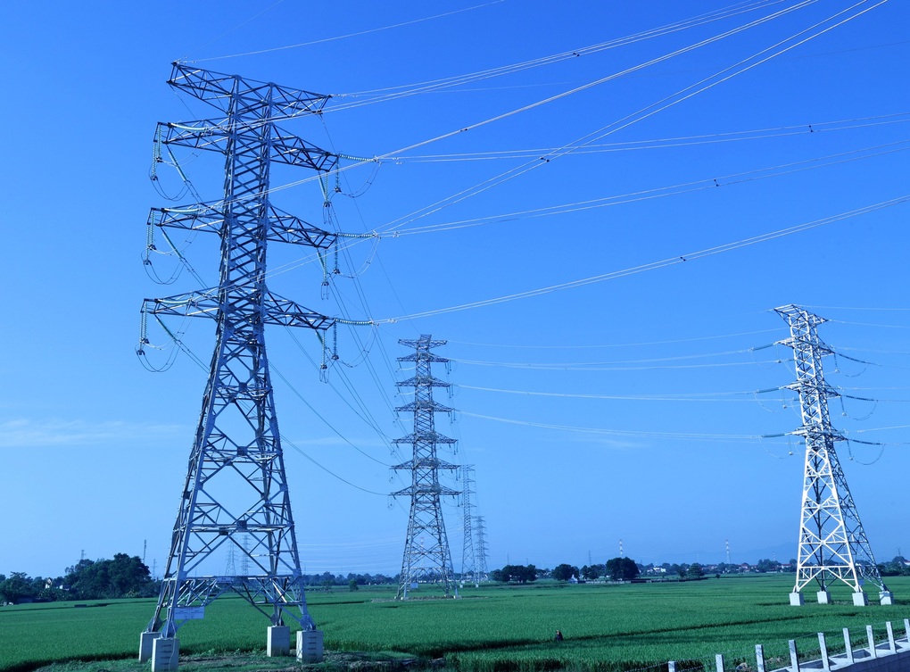 Đường dây 500kV đi qua 9 tỉnh: Thi công thần tốc, xác lập nhiều kỷ lục - 2 Đường dây 500kV đi qua 9 tỉnh: Thi công thần tốc, xác lập nhiều kỷ lục - 2