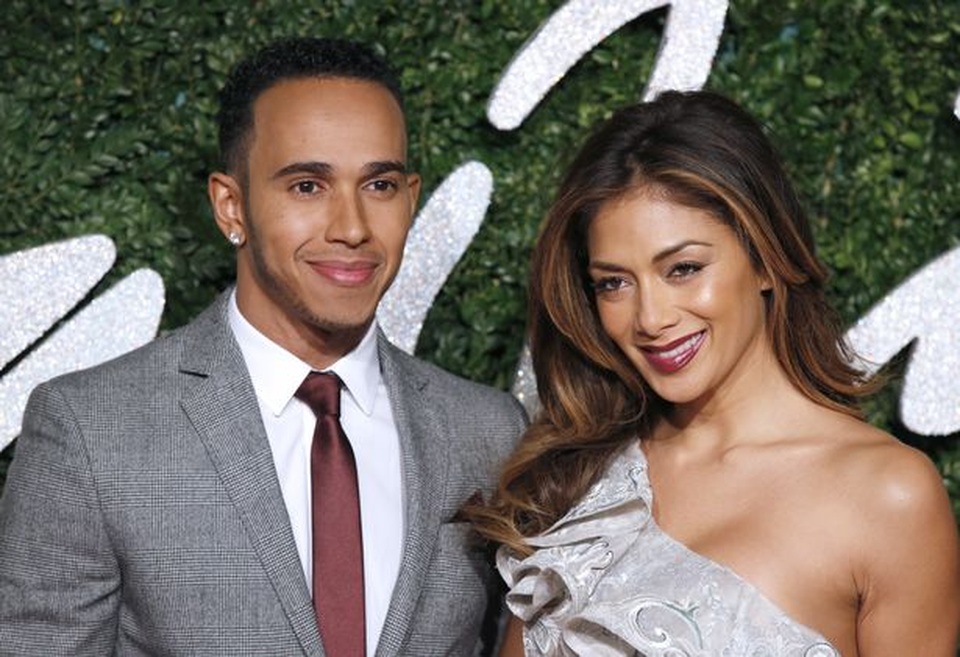 Lewis Hamilton và duyên nợ với những bóng hồng tuyệt sắc - 1 Lewis Hamilton và duyên nợ với những bóng hồng tuyệt sắc - 1