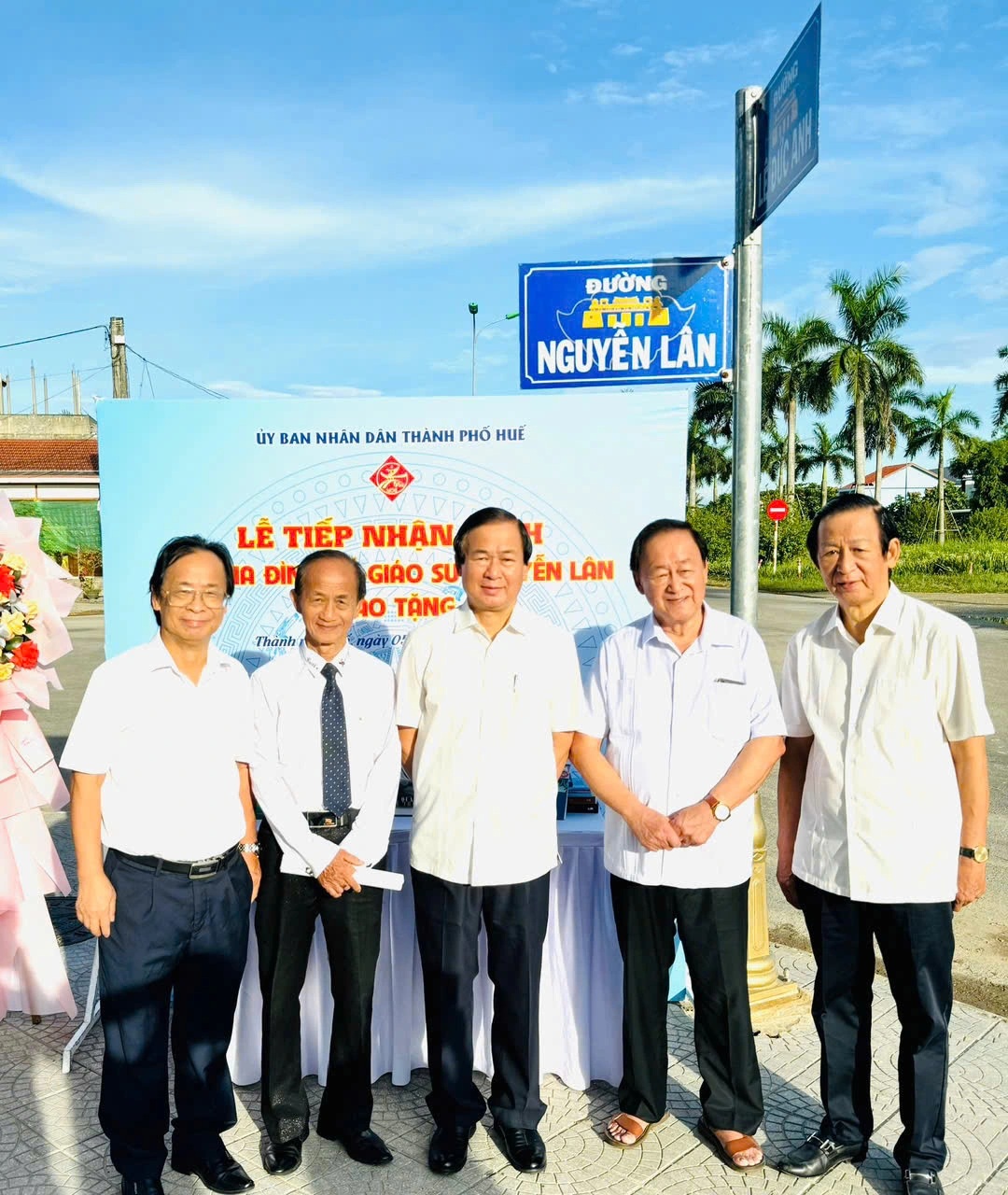 Chuyện về gia đình danh giá có 8 anh em là nhà khoa học nổi tiếng Việt Nam - 11 Chuyện về gia đình danh giá có 8 anh em là nhà khoa học nổi tiếng Việt Nam - 11