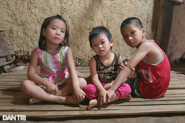 Thương 3 đứa bé ao ước ngày nào cũng được ăn no, không phải đi trú mưa nhờ