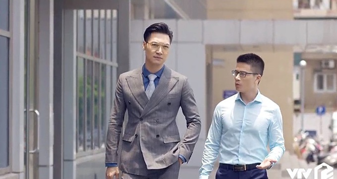 "Tình yêu và tham vọng" tập 46, Linh bất chấp nguy hiểm đối mặt với gã mặt sẹo, Tuệ Lâm sợ bị bại lộ - Ảnh 4. "Tình yêu và tham vọng" tập 46, Linh bất chấp nguy hiểm đối mặt với gã mặt sẹo, Tuệ Lâm sợ bị bại lộ - Ảnh 4.