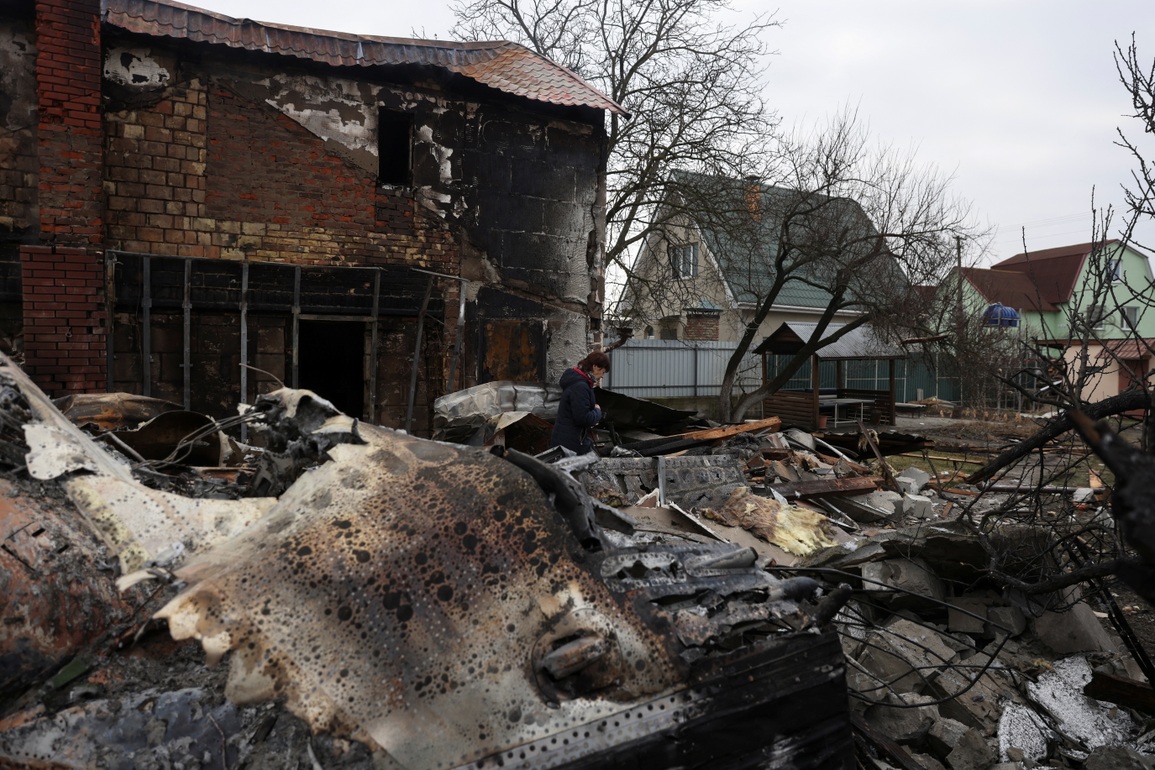 Ukraine tan hoang trong mưa bom bão đạn - 15 Ukraine tan hoang trong mưa bom bão đạn - 15
