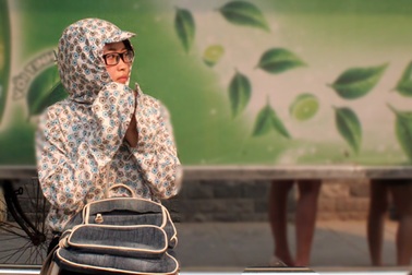 Người Hà Nội uể oải trong nắng nóng đầu hè