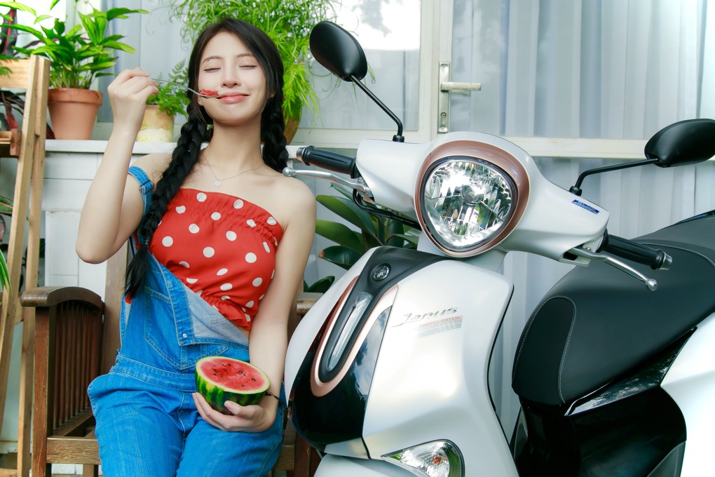 Hotgirl Zika bật mí ý tưởng chụp ảnh đẹp cuối hè - 4 Hotgirl Zika bật mí ý tưởng chụp ảnh đẹp cuối hè - 4
